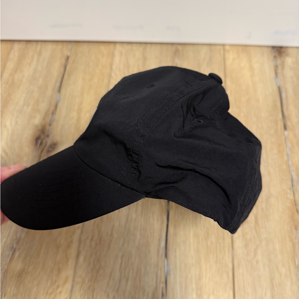 Vuori Black Performance Snapback Hat Athleisure R… - image 4